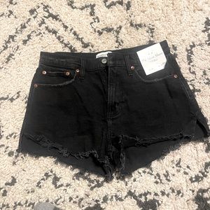 Abercrombie The Mom Short Mid Rise